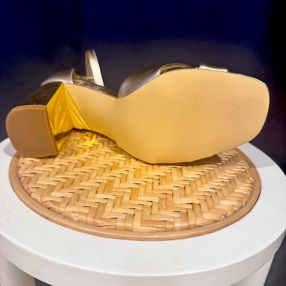 Lilly Pulitzer “Kendall” Gold Ankle Strap Heels SZ 7 - Picture 8 of 9